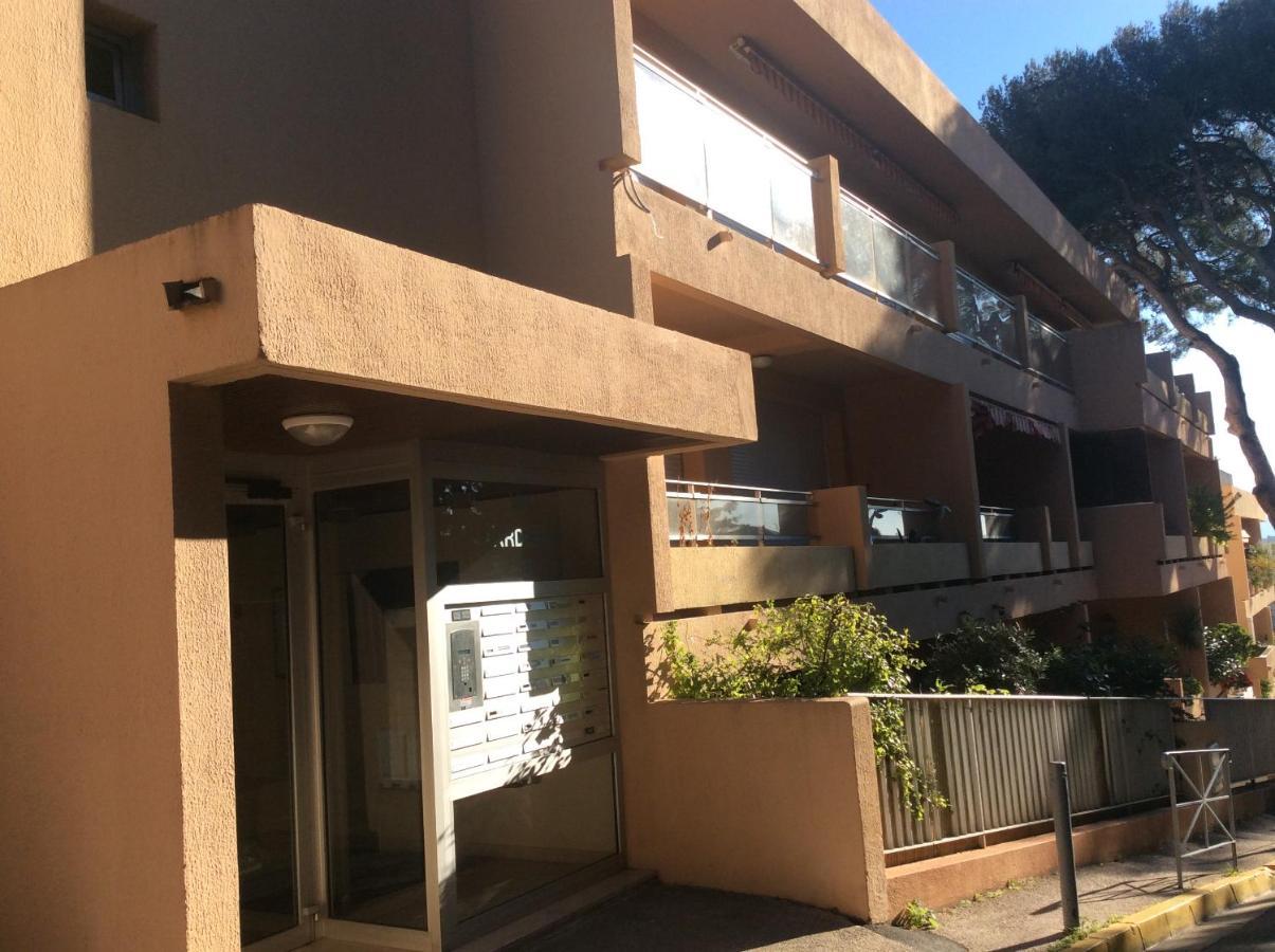 Studio Bandol Centre 2 Etoiles Ideal Emplacement Exterior photo